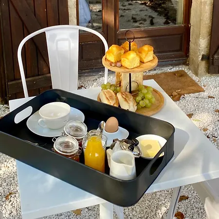 Frühstückspension Domaine Valenquercy 3*