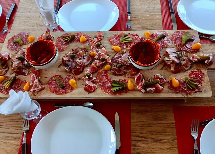 Domaine Valenquercy Bed and Breakfast 3*