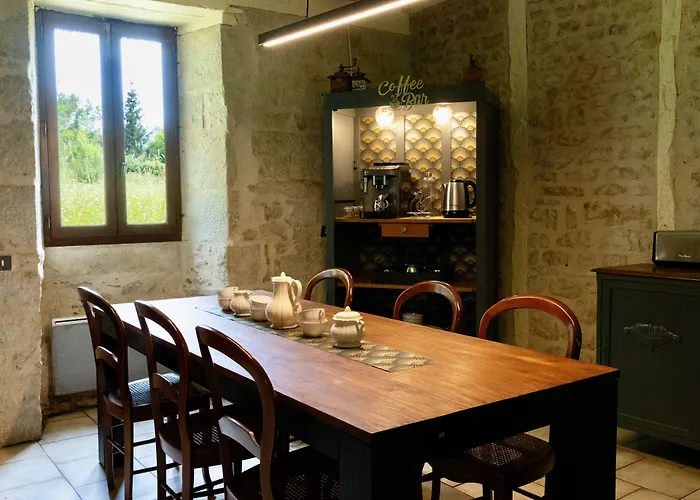 Domaine Valenquercy Bed and Breakfast Cazillac