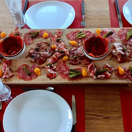 Domaine Valenquercy 住宿加早餐酒店 3*